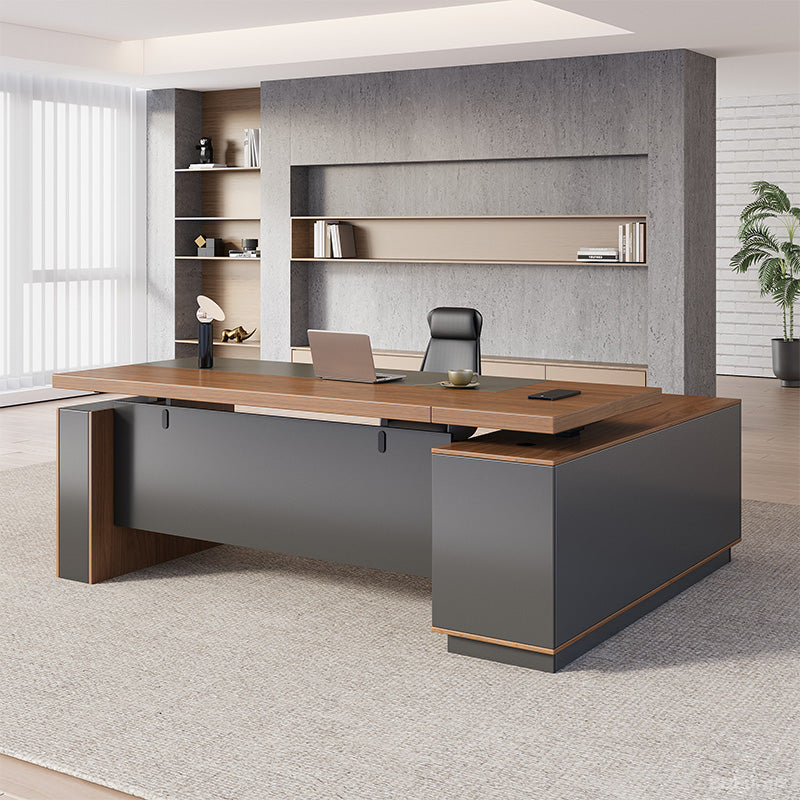 Electric Executive Desk for a More Flexible Office
