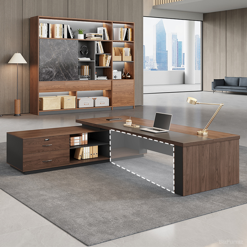 Ample Under-desk Space